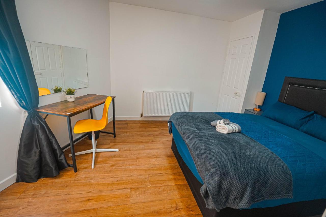 Private And Spacious 2 Bedroom House - Free Parking! Cardiff Exteriér fotografie