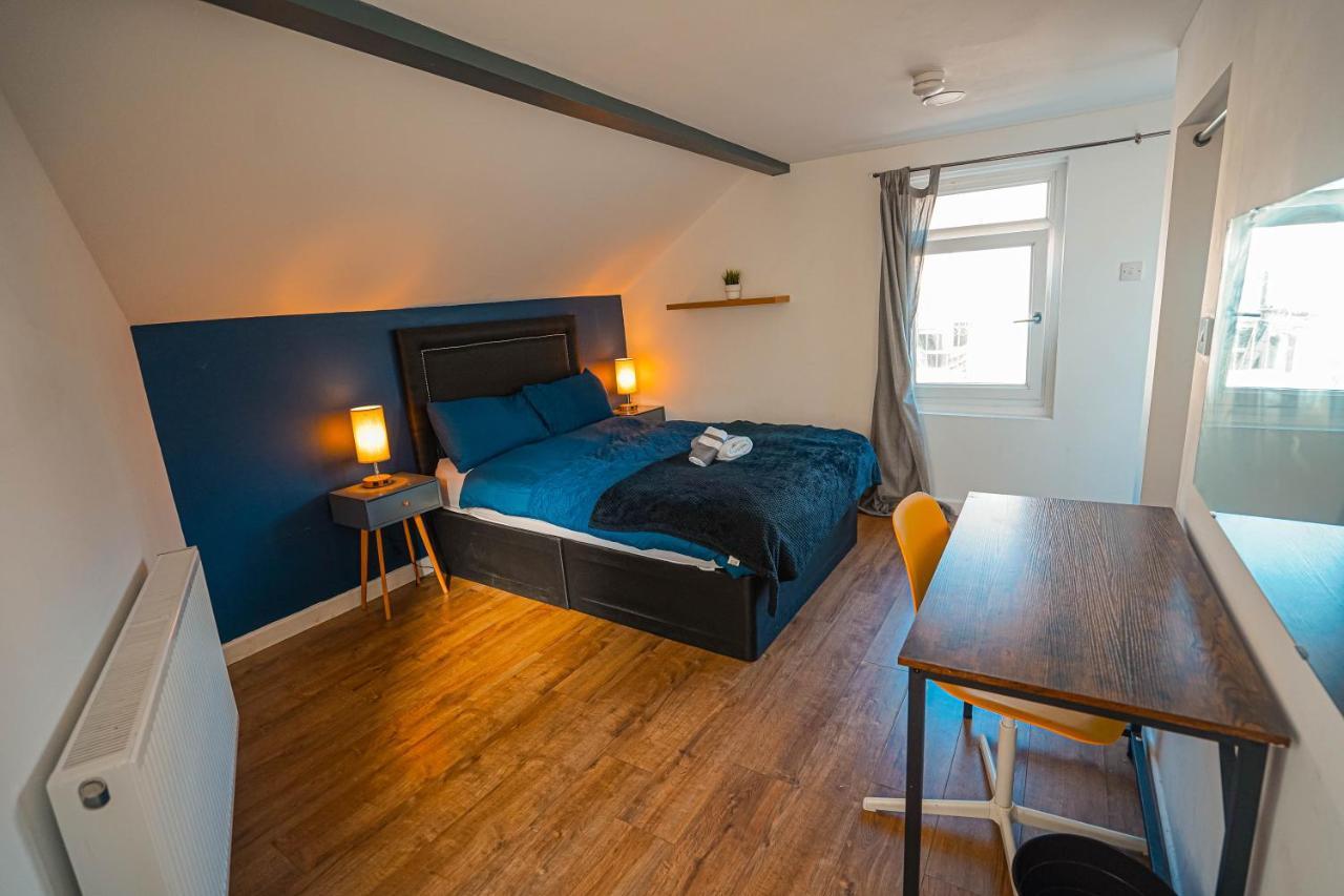 Private And Spacious 2 Bedroom House - Free Parking! Cardiff Exteriér fotografie