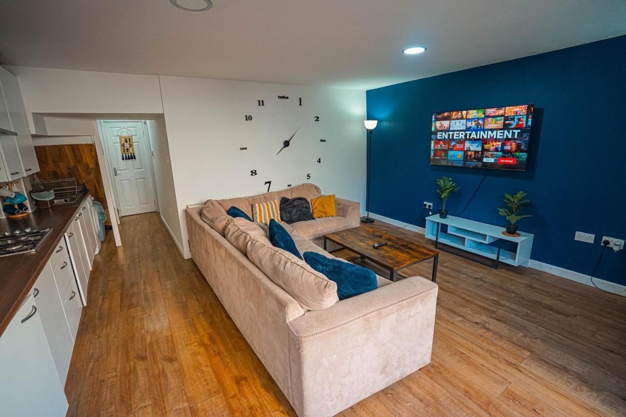 Private And Spacious 2 Bedroom House - Free Parking! Cardiff Exteriér fotografie